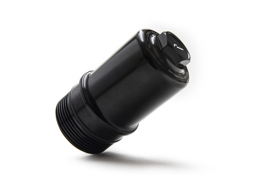 RacingLine Ölfiltergehäuse aus Billet-Aluminium / 1.8 & 2.0 TSI EA888.3