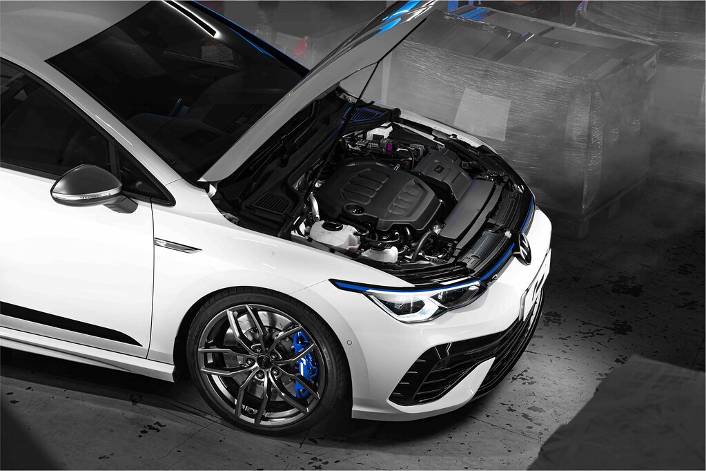RacingLine R600 EVO Cold Air Intake System - with Pleated Cotton Filter MQBE 2.0 TSI EA888.3/EA888.4