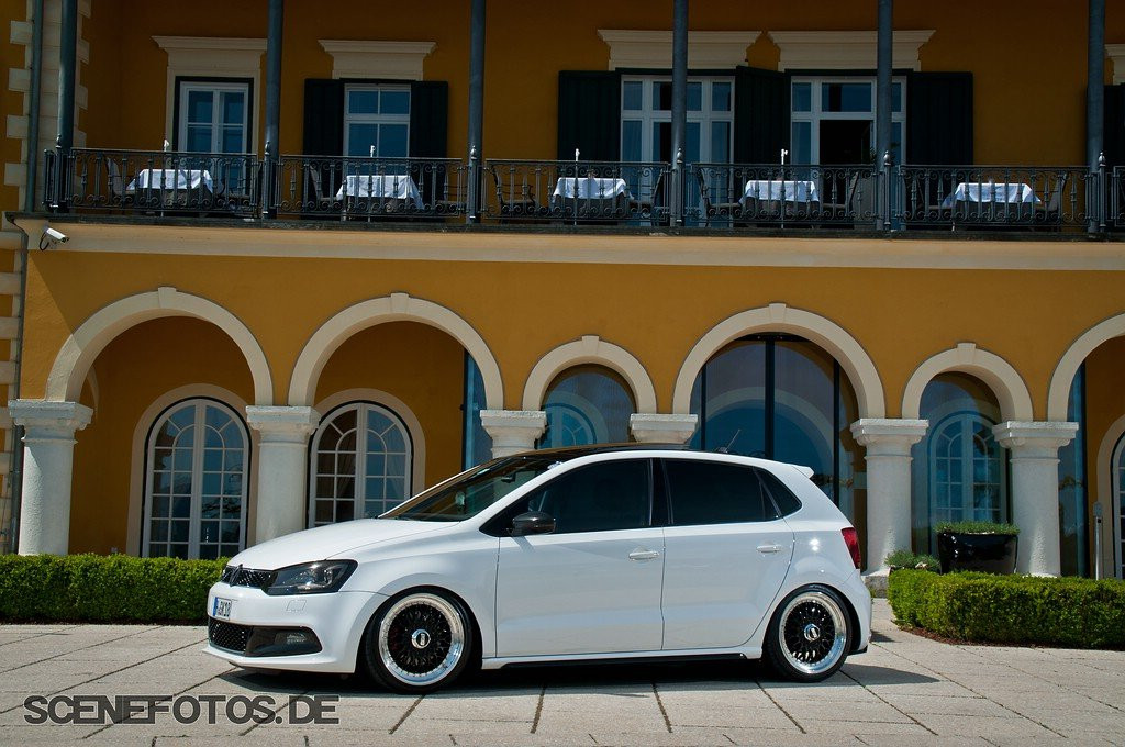 milo-foto-neu Volkswagen Polo 6R / 6C GFK Kotflügel 2,3 cm breiter pro Seite