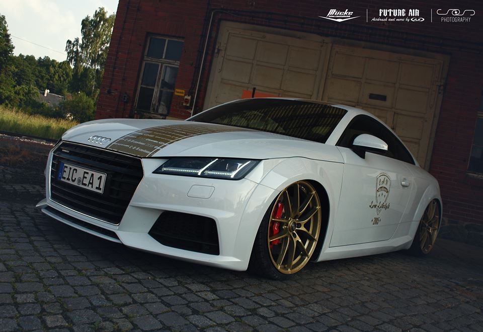 1798831_838278716253362_1216213093724175074_n Audi TT 8S verbreiterte GFK Kotflügel 3 cm pro Seite