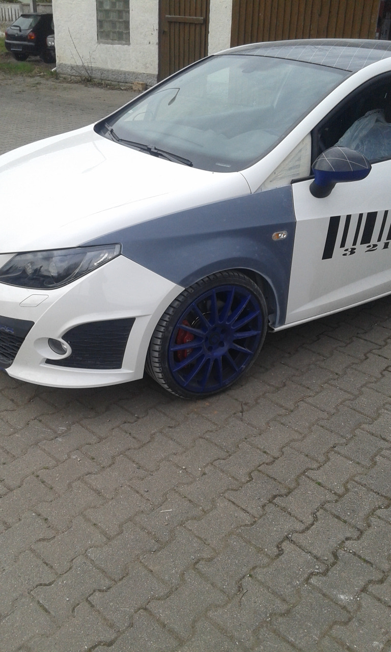 20150417_103307 Seat Ibiza 6J / 6P verbreiterte GFK Kotflügel 2,5 cm pro Seite